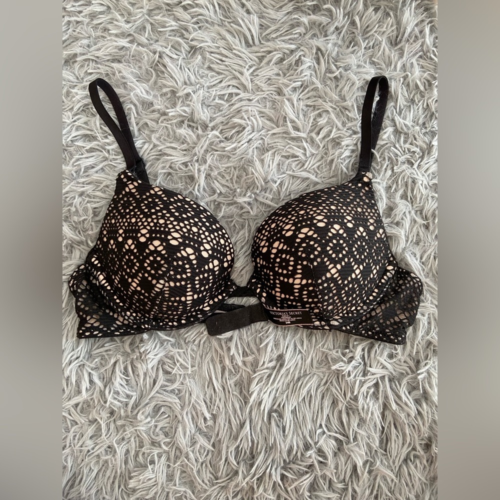Victoria’s Secret Black Lace Bra